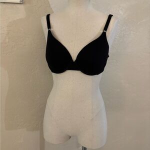 Women's Fruit Of The Loom Black Bra 36B New